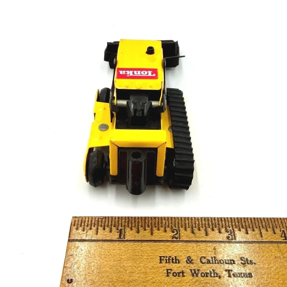 Vintage 1970-73 Tonka Pressed Steel Mini Front Loader - missing a tread (track)‎